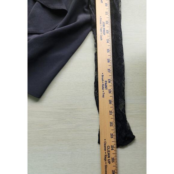 TOP/BLOUSE-GUESS-Black-Front Ruffle-Long Lace Sleeves-Pullover-Size LRG - Picture 13 of 13